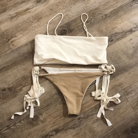 KAOHS Brigitte White Reversible Bikini Set - Picture 4 of 5